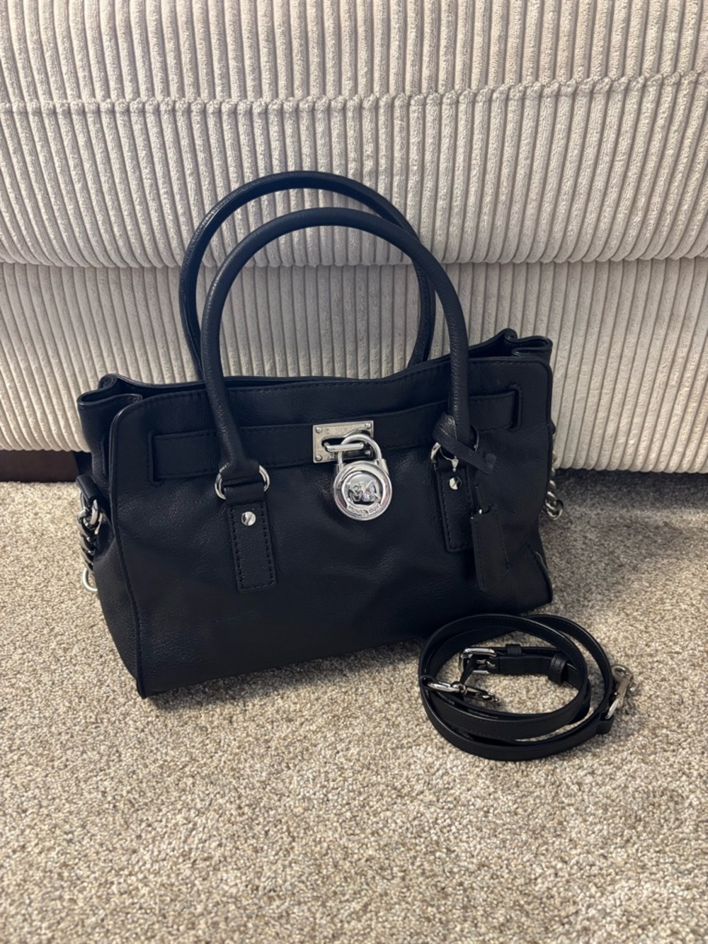 Michael Kors black pebbled leather purse